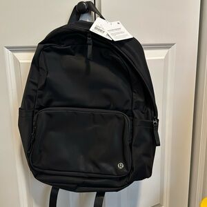 Lulemon Everywhere Backpack, Black. NWT